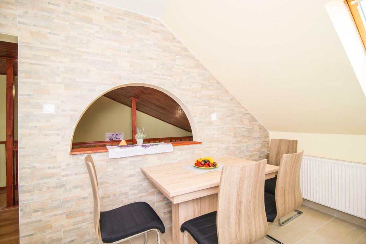 Urkut Oeskarszt Apartman מראה חיצוני תמונה