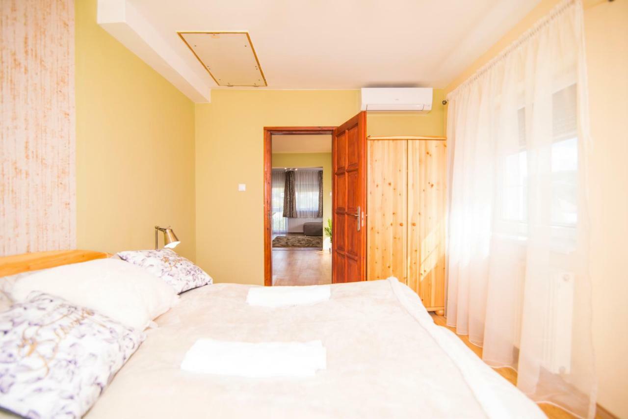 Urkut Oeskarszt Apartman מראה חיצוני תמונה